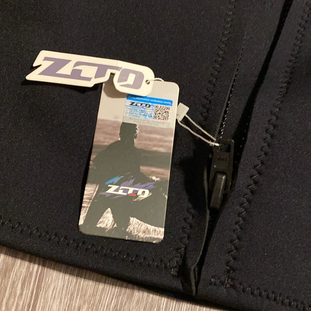 ZCCO Black and Gray Wetsuit Jacket - Picture 9 of 9